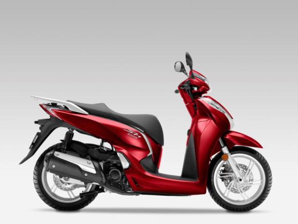 2015 Honda SH300i Pearl Siena Red_1