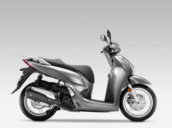 2015 Honda SH300i Right Side