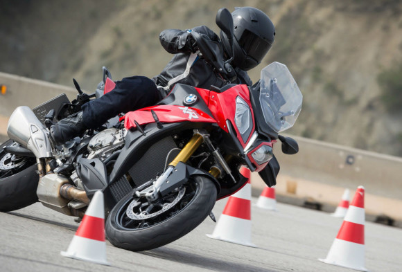 2016 BMW S1000XR Adventure Sport Bike_2