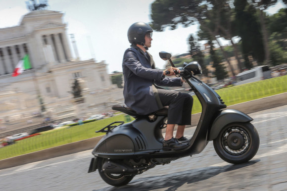Vespa 946 Emporio Armani Luxurious Scooter on The Road_5
