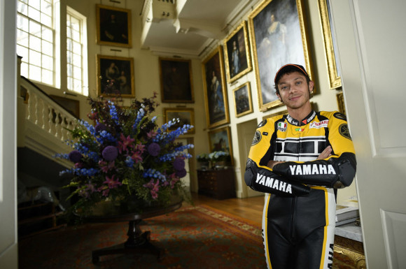 Rossi Attends the 2015 Goodwood Festival of Speed with Yellow-Black Yamaha YZR M1_2