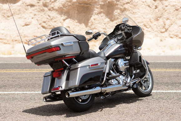 2016 Harley-Davidson Road Glide Ultra Superior Pearl