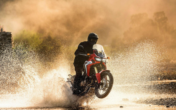 2016 Honda CRF1000L Africa Twin In Action