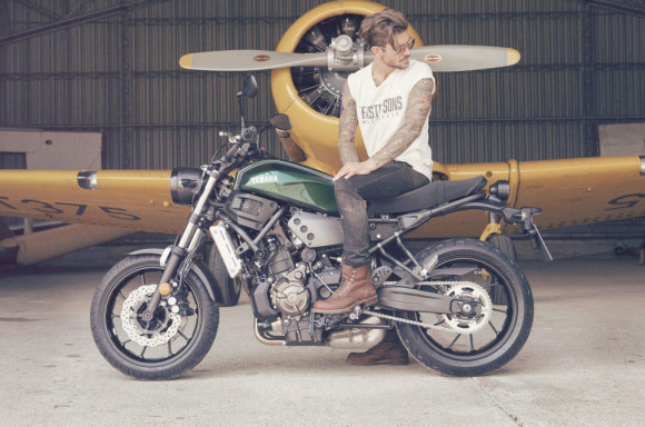 2016 Yamaha XSR700 Retro-styled Streetbike Forest Green_1
