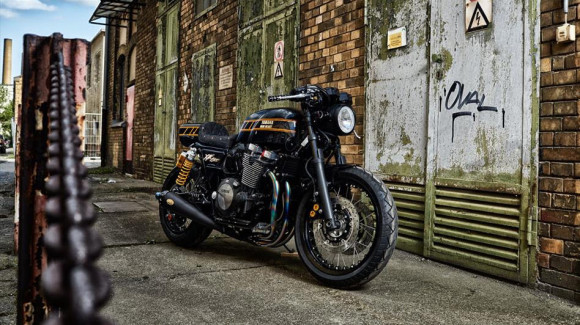 Yamaha Yard Built XJR1300 Cafe Racer by Iron Heart_3