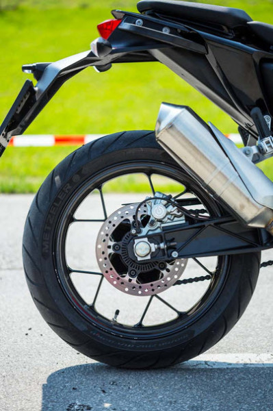 2016 KTM 690 Duke Rear Wheel_1