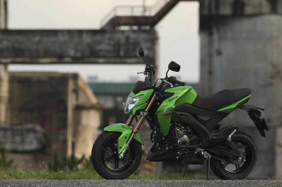 2016 Kawasaki Z125 125cc Mini-bike, Grom's Rival_1
