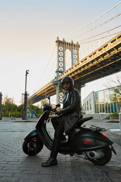 Vespa 946 Emporio Armani is Now Available in the U.S_5
