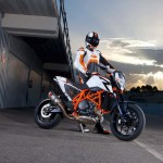 More Pictures of 2013 KTM 690 Duke R