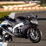 2014 Aprilia RSV4 R ABS and RSV4 Factory ABS Unveiled at the EICMA